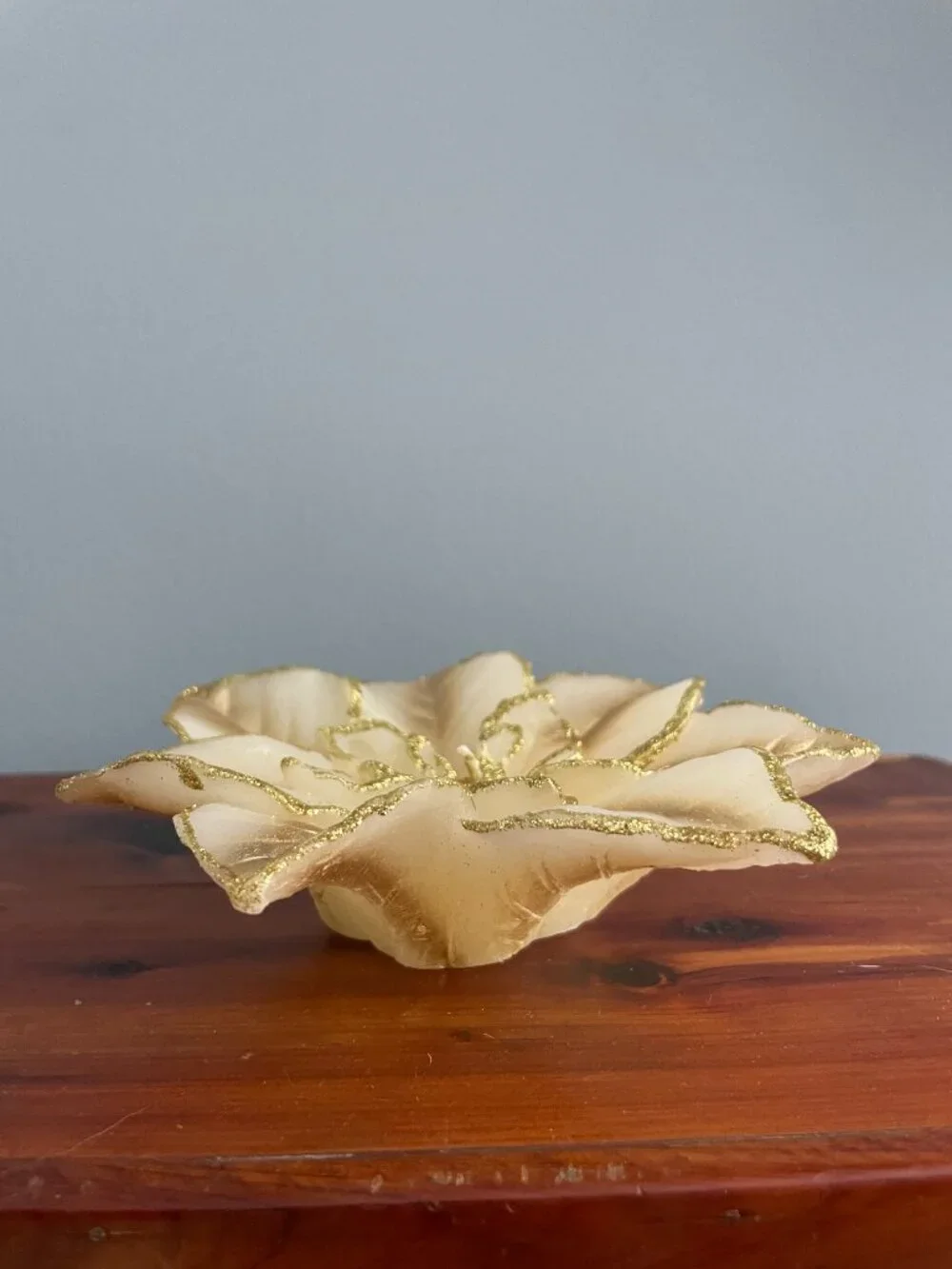 Set of 2 Poinsettia Candles Floating Cream Gold Glitter
